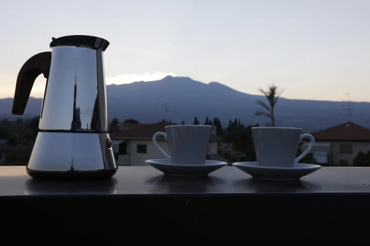 Path House - Etna & Sea View Aparthotel Riposto