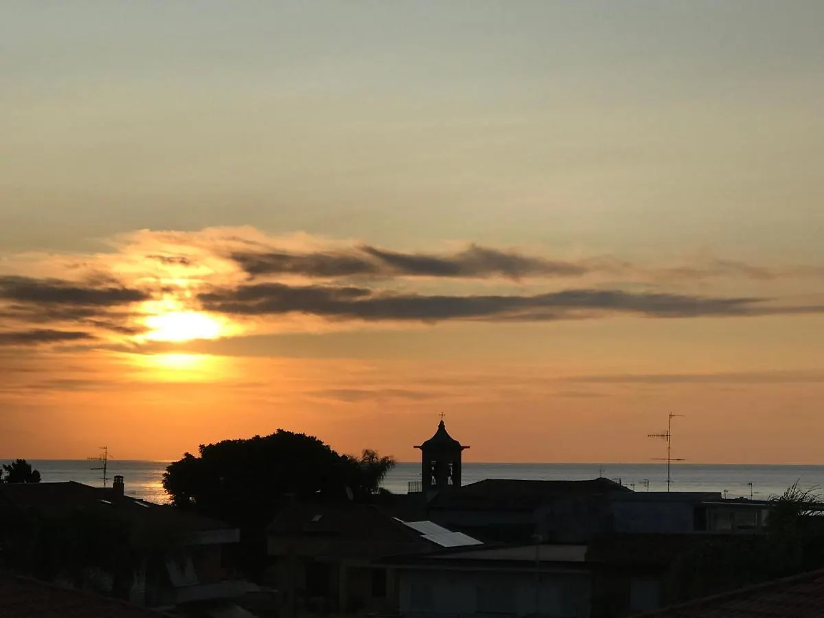 Path House - Etna & Sea View Aparthotel Riposto